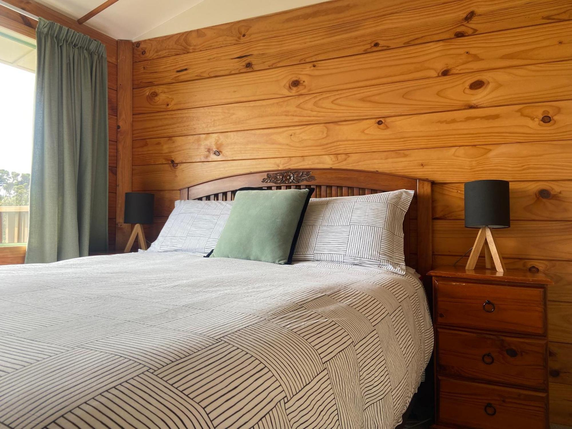 Seaview, Sun And Surf - Piha Holiday Home Exteriér fotografie